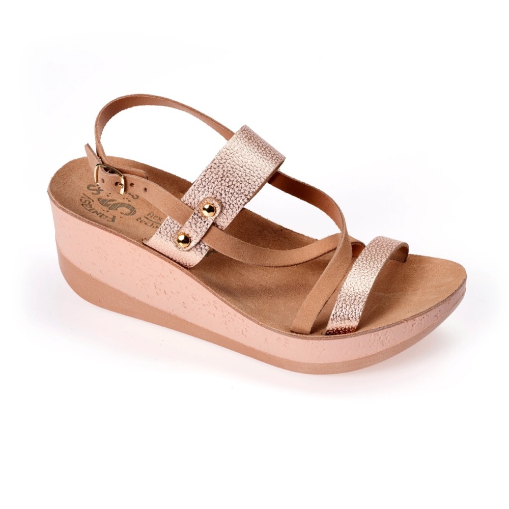 Fantasy Eirine Wedge Sandal - Cameo Dot Size 7 Metallic